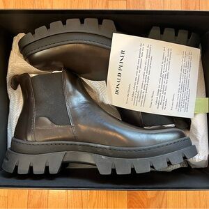 Donald Pliner Lug Sole Chelsea Boots